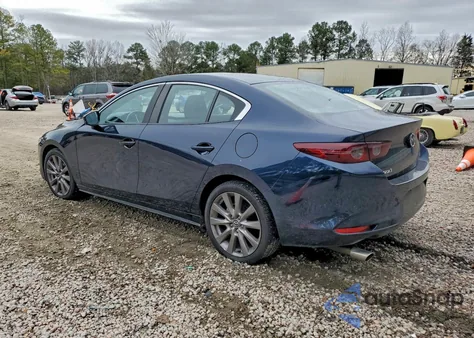 2021 Mazda 3 Select z USA, uszkodzony, nr VIN JM1BPABL2M1335018